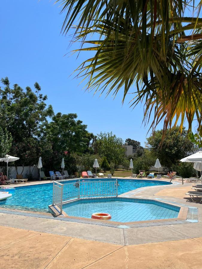 Theodorou Beach Hotel Apartments Psalidi  Dış mekan fotoğraf