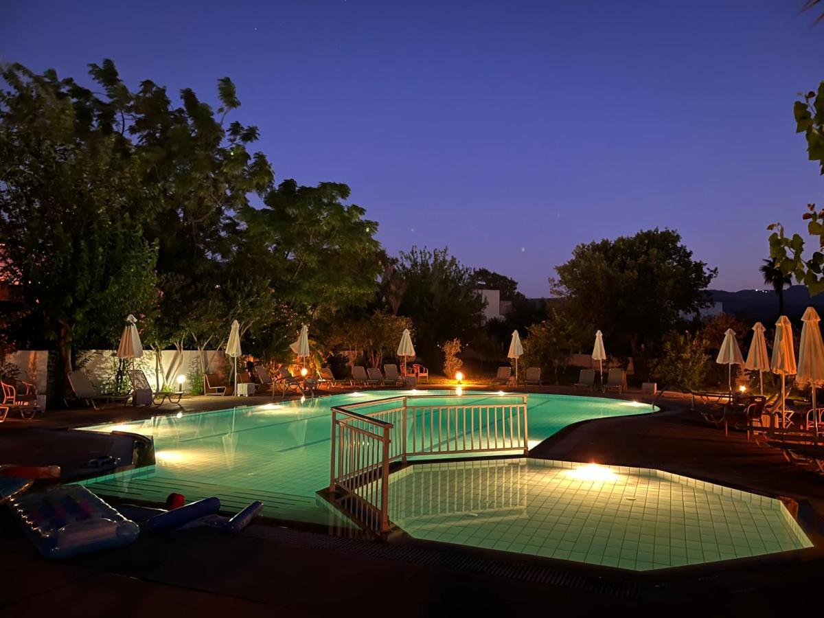 Theodorou Beach Hotel Apartments Psalidi  Dış mekan fotoğraf